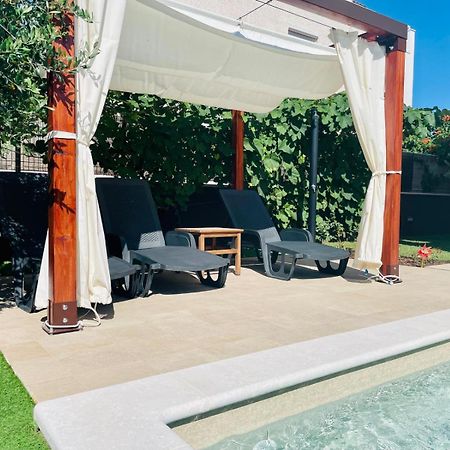 Boutique Apartment With Private Pool For Your Exclusive Use Novigrad  Exterior photo