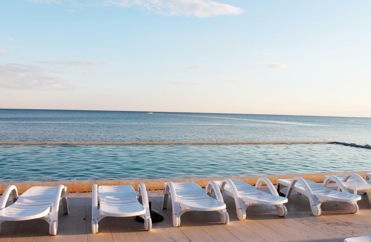 Boutique Apartment With Private Pool For Your Exclusive Use Novigrad  Exterior photo